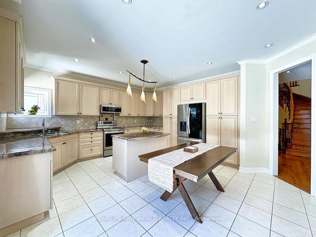 79 Chopin Boulevard photo 11