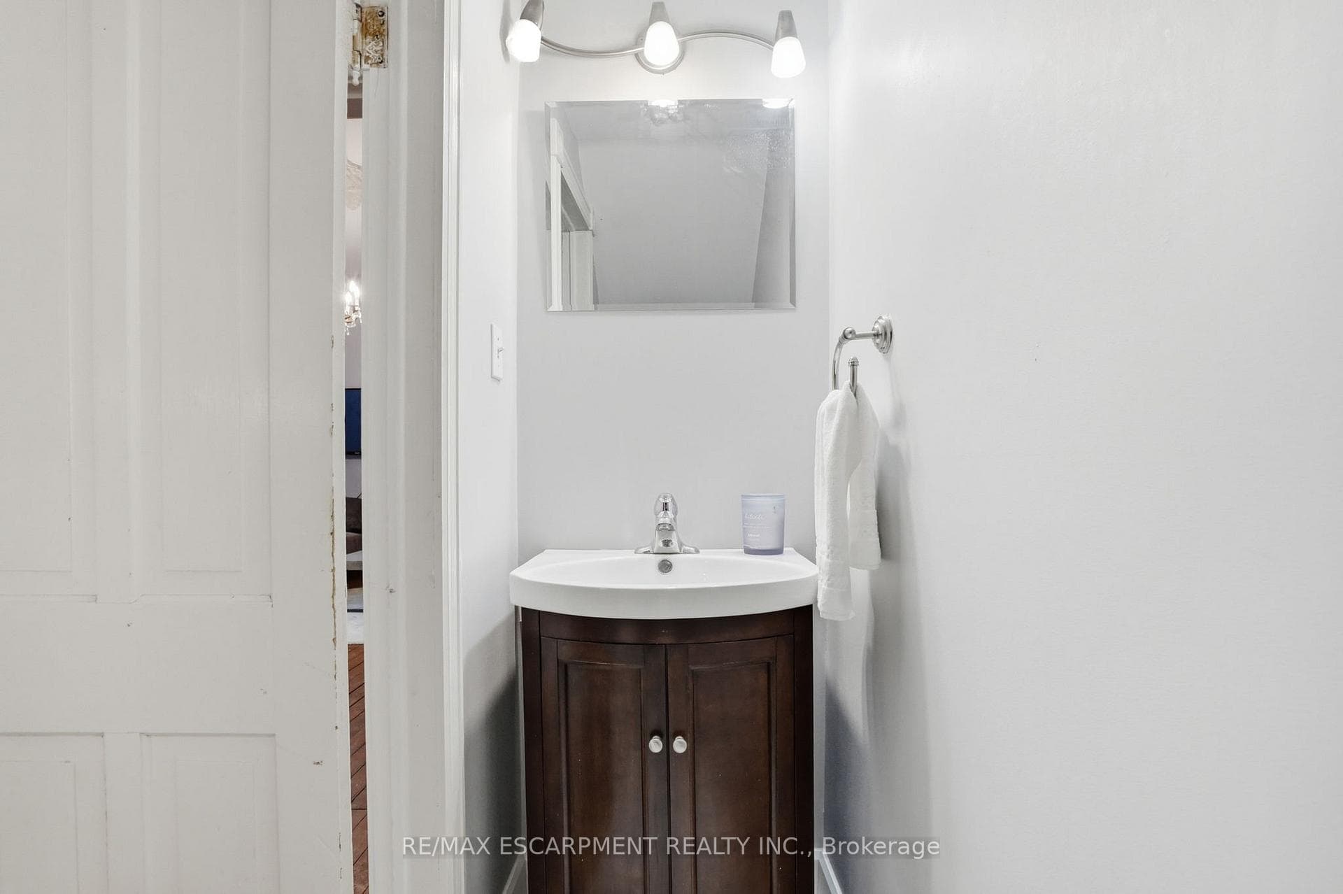 101 Victoria Avenue photo 22