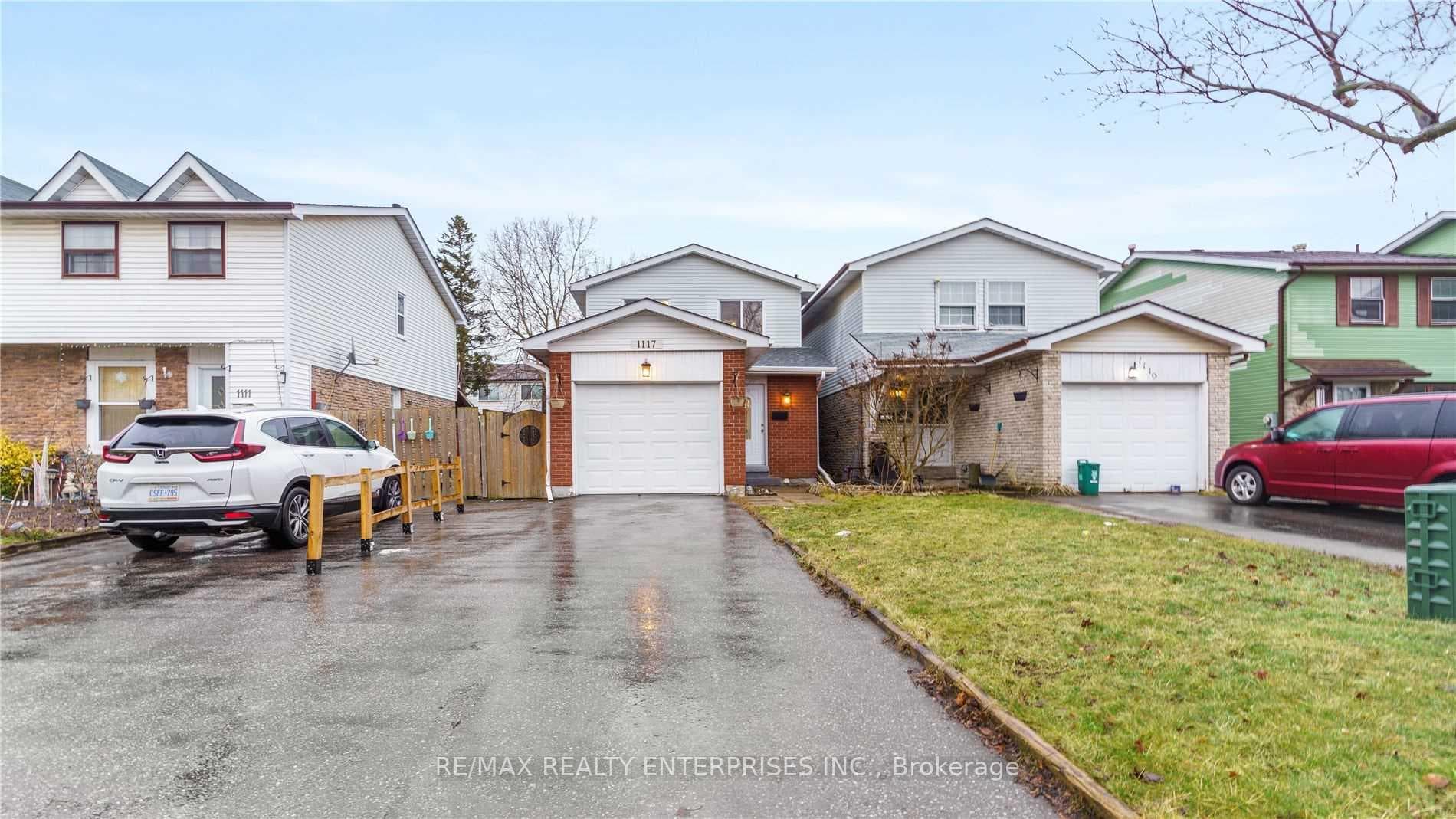 1117 Venus Crescent photo 1