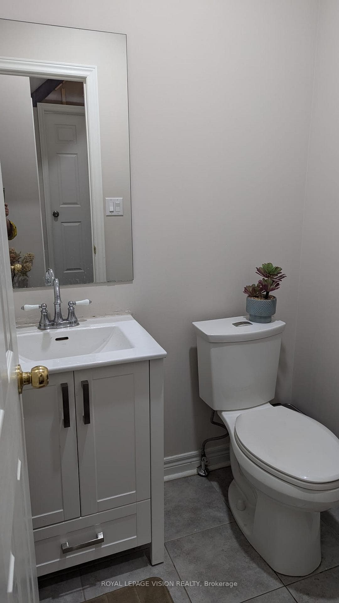 341 Michener Place Unit Upper photo 19