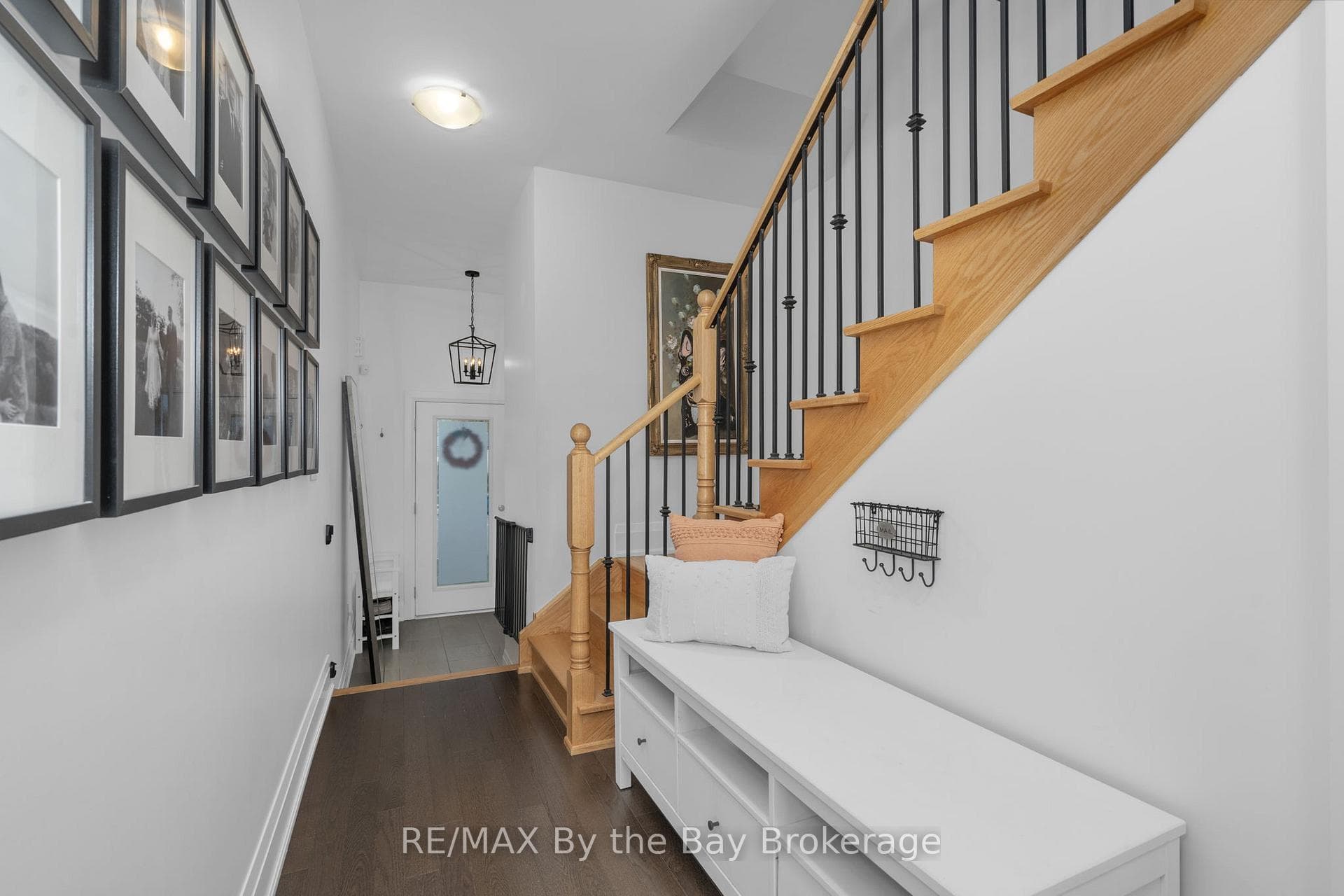 303 Atkinson Street photo 6