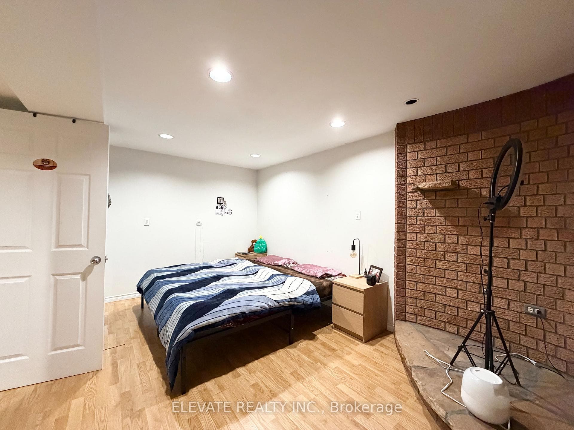 1556 Princelea (Basement) Place photo 14