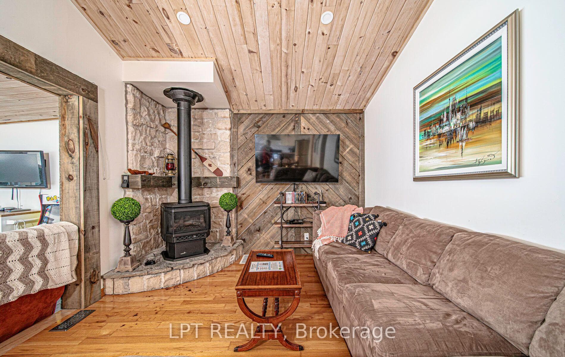 223 Shuttleworth Road photo 8