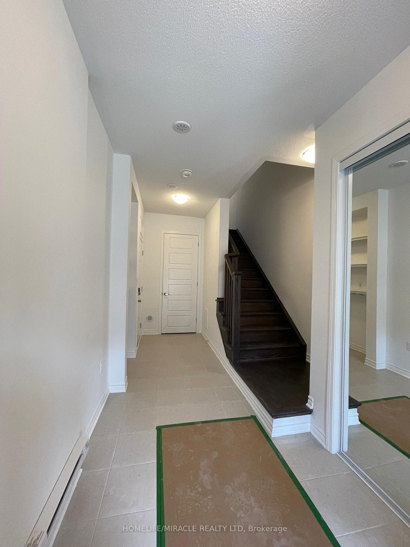77 Melmar Street photo 3
