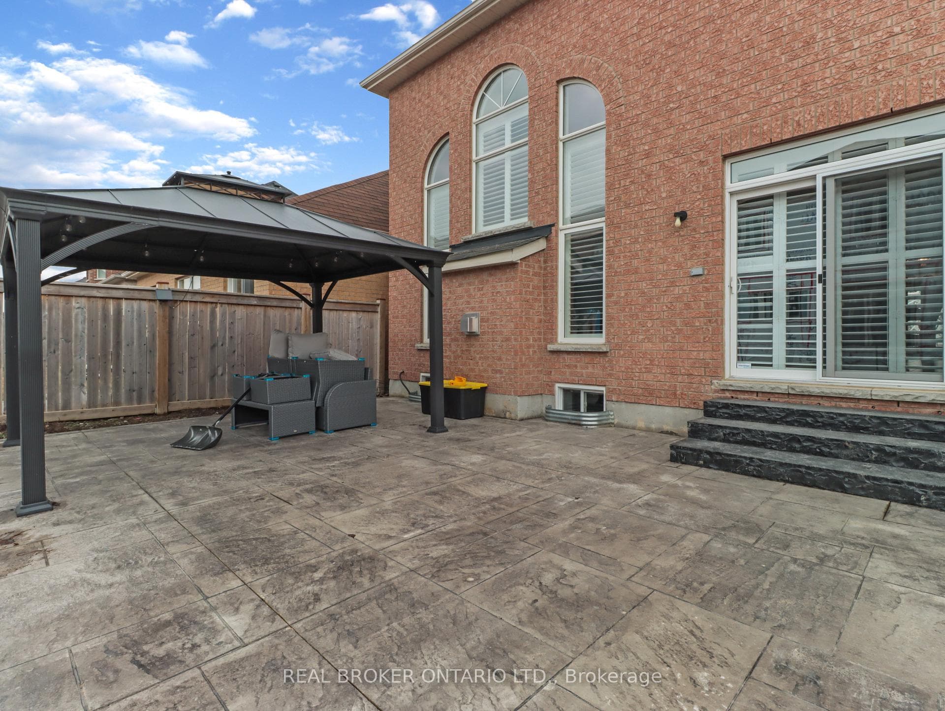 14 Bostock Drive photo 20