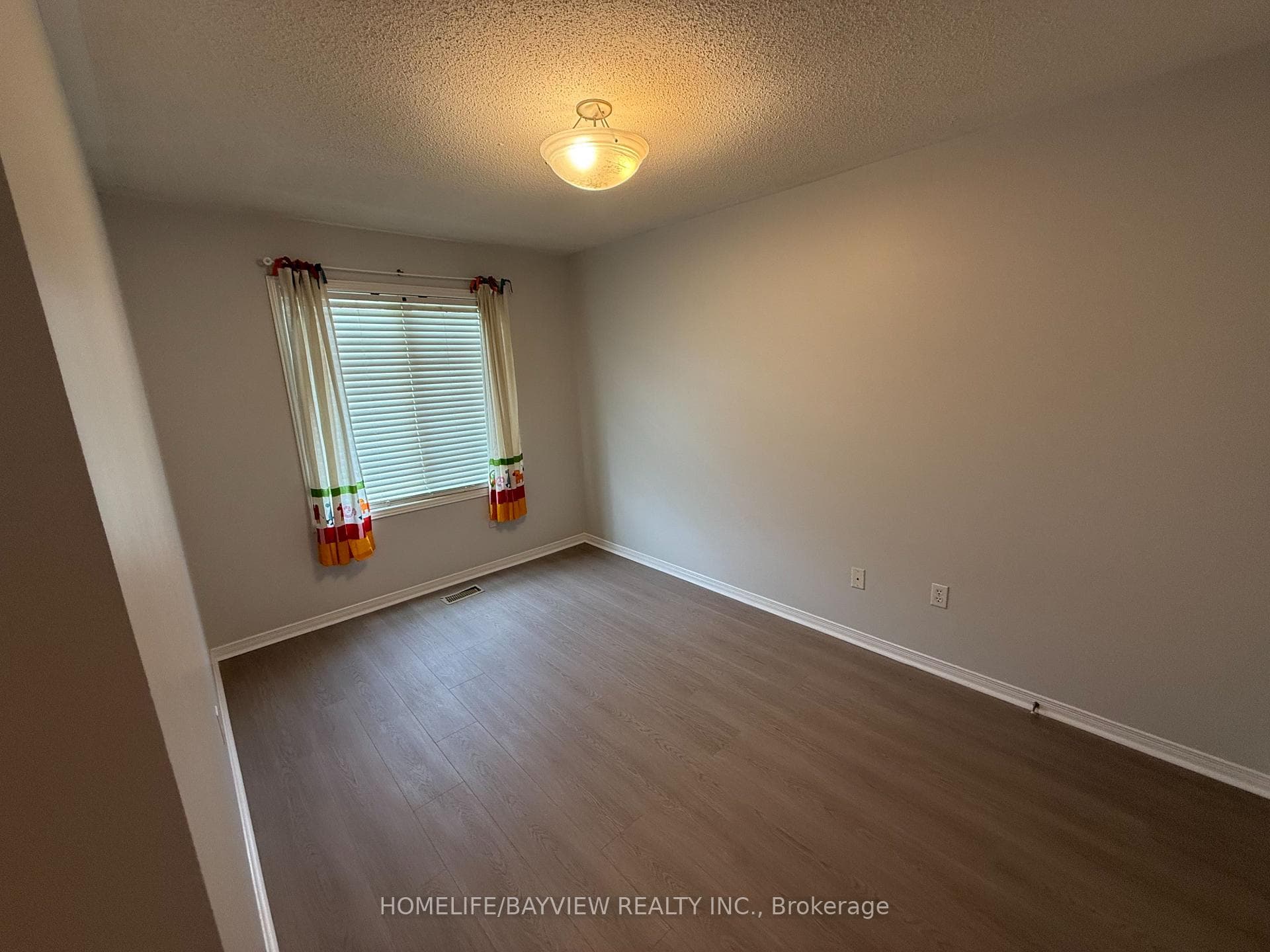 10 Selkirk Drive photo 20