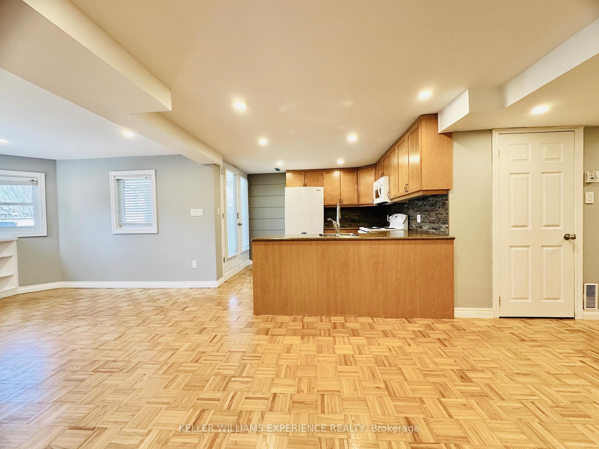 22 Grand Forest Drive Unit LOWER photo 5