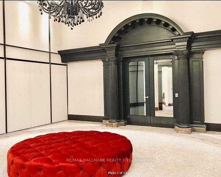 197 Yonge Street Unit 5408 photo 4