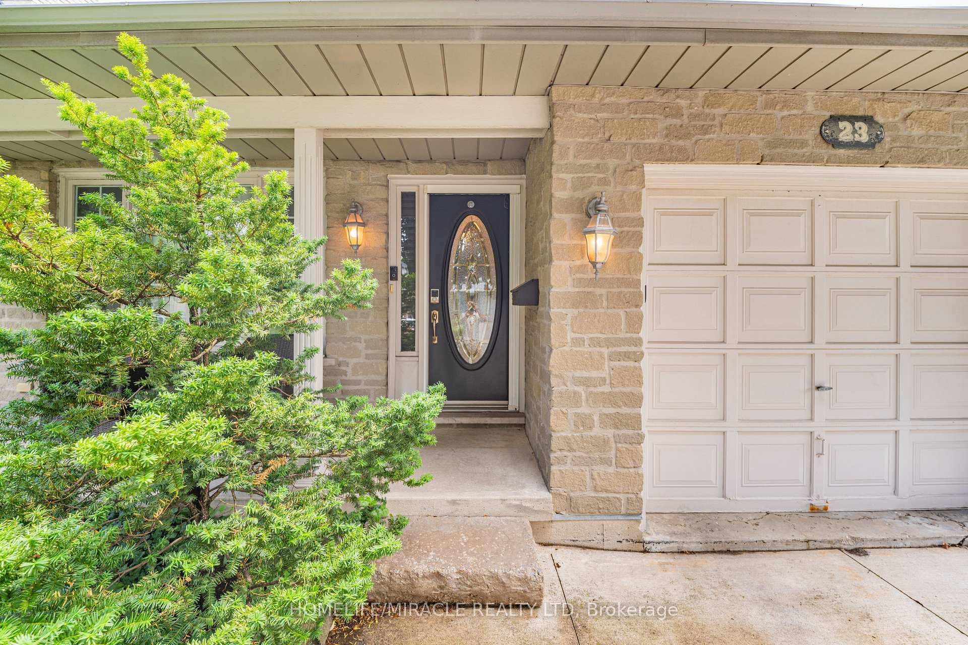 23 Millpond Place photo 8