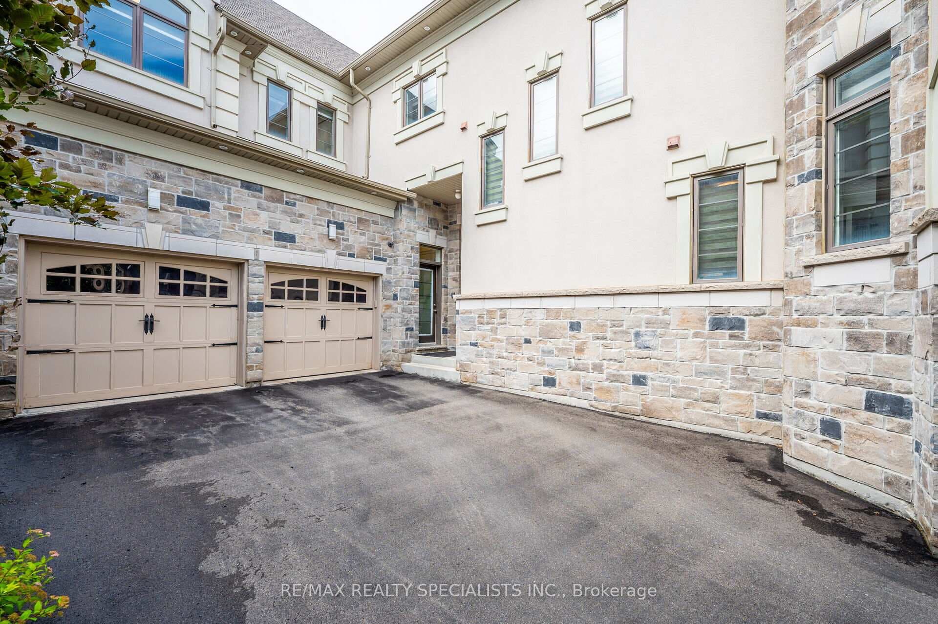 18 Falkland Road photo 2