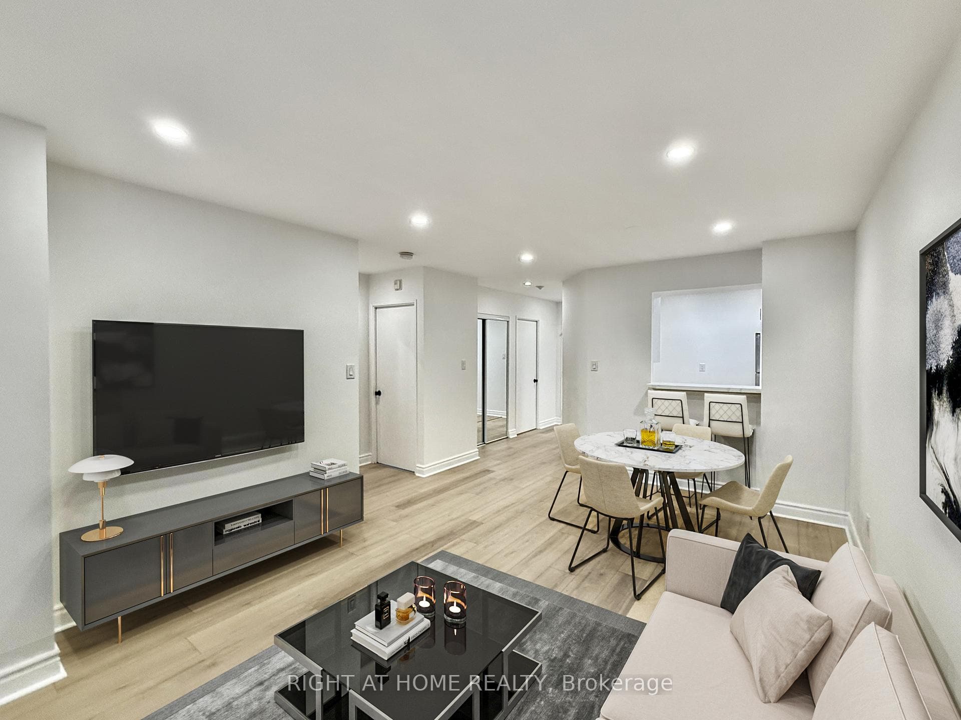326 Major Mackenzie Drive Unit 116 photo 11