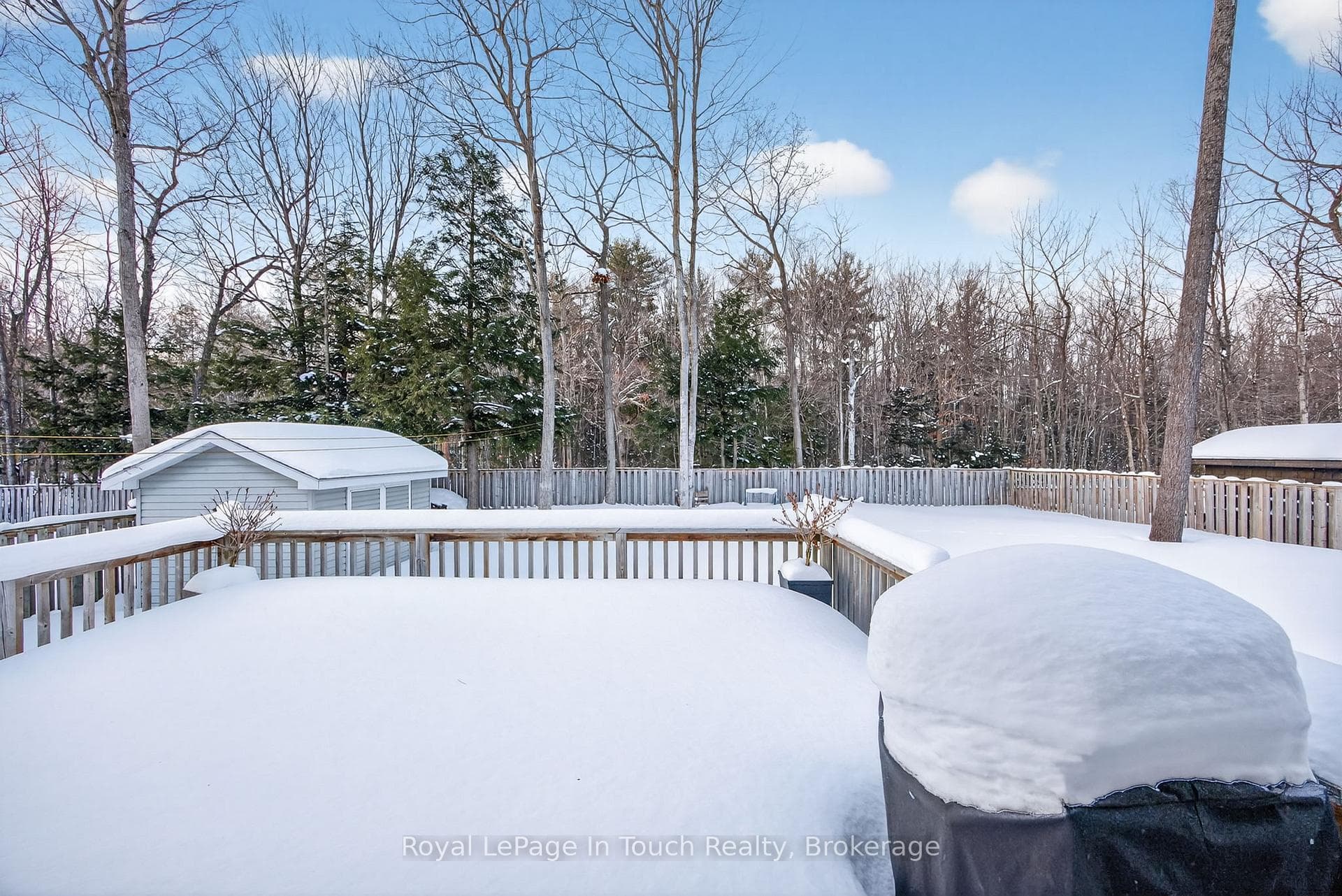 39 St. Laurent Boulevard photo 20