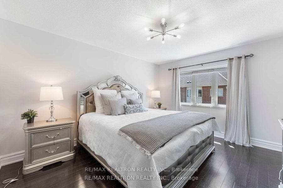 4 Andrew Green Crescent photo 18