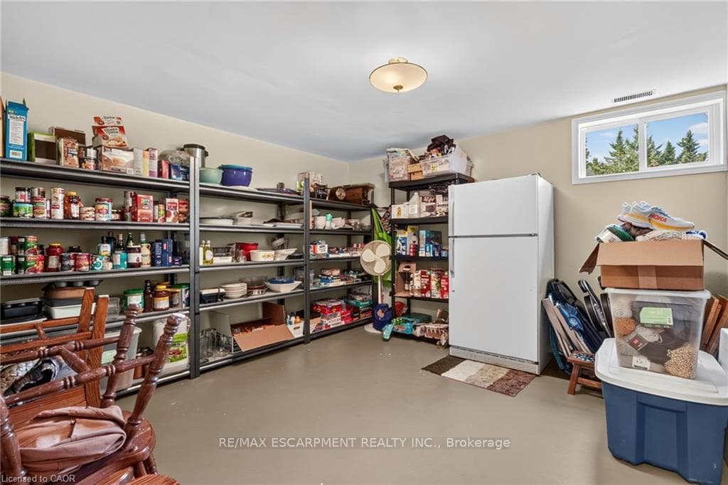 952 Robinson Road photo 34