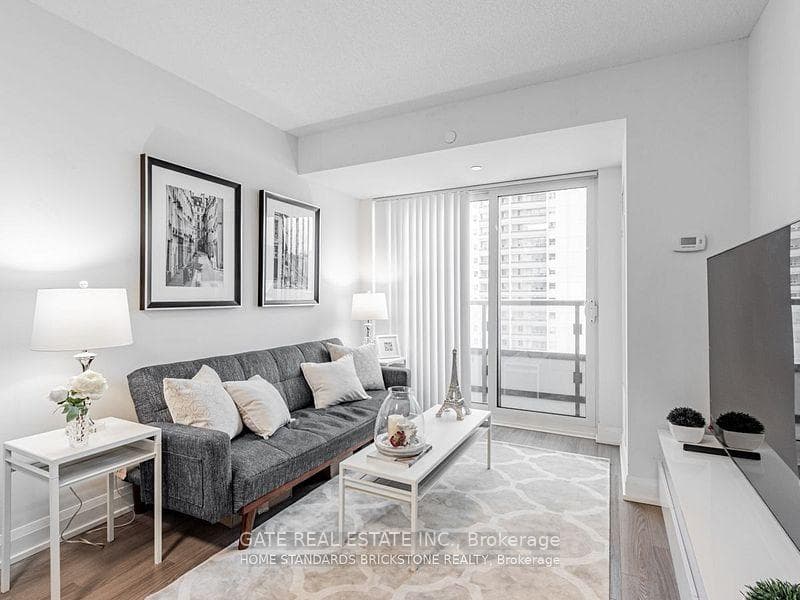 18 Graydon Hall Drive Unit 808 photo 10