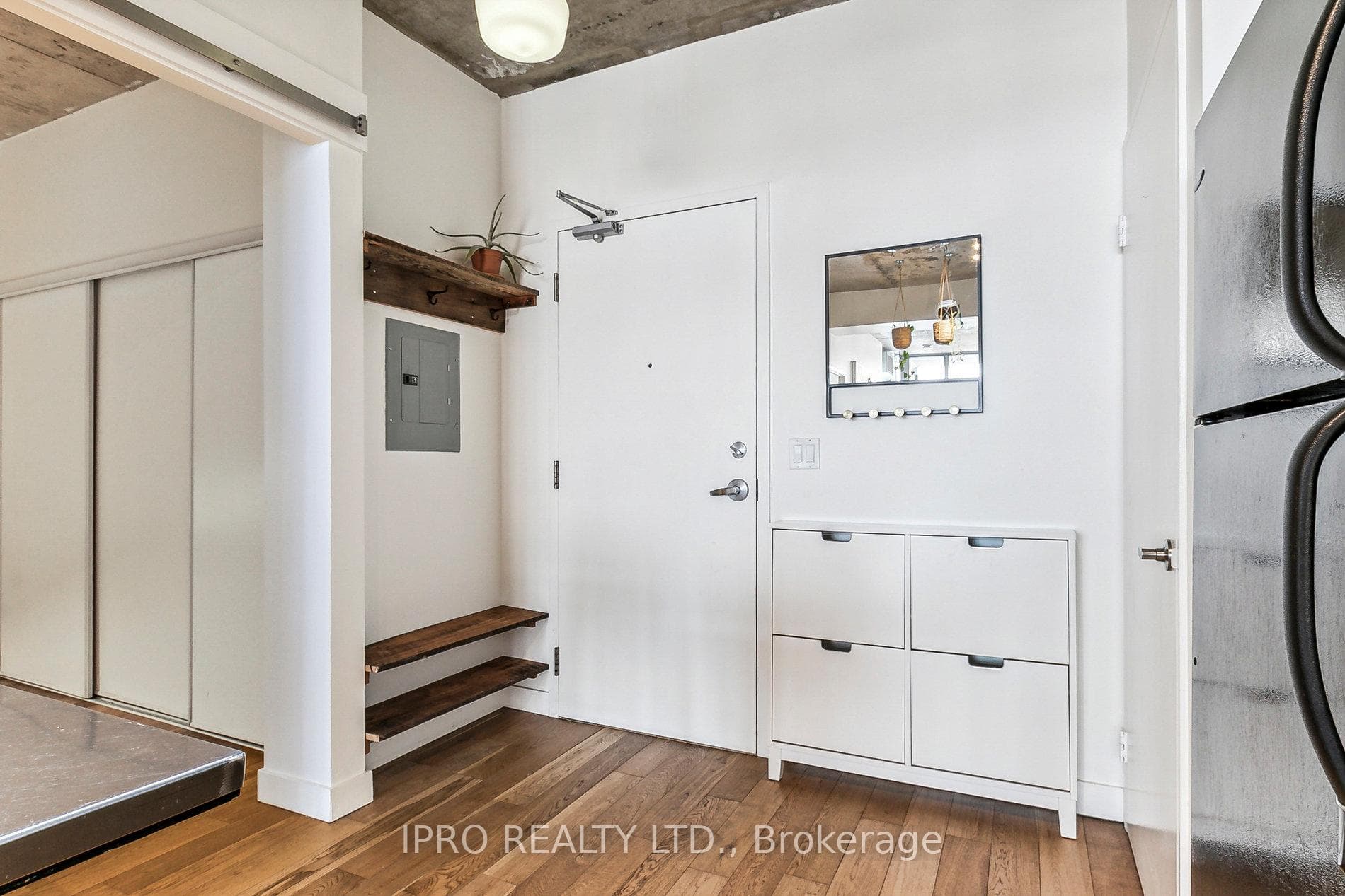 1375 Dupont Street Unit 510 photo 9