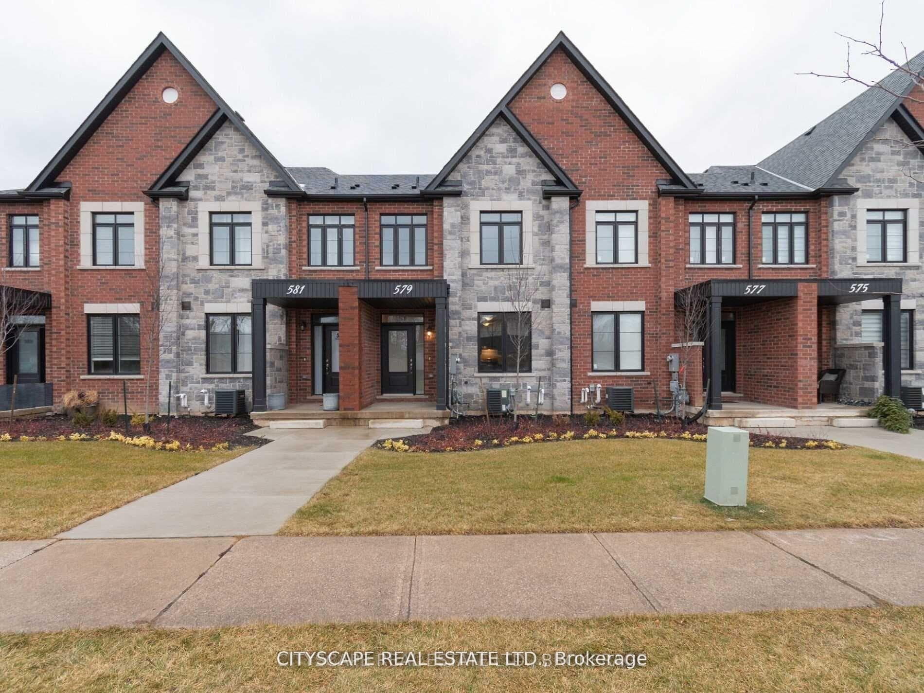 579 Wedgewood Drive photo 2