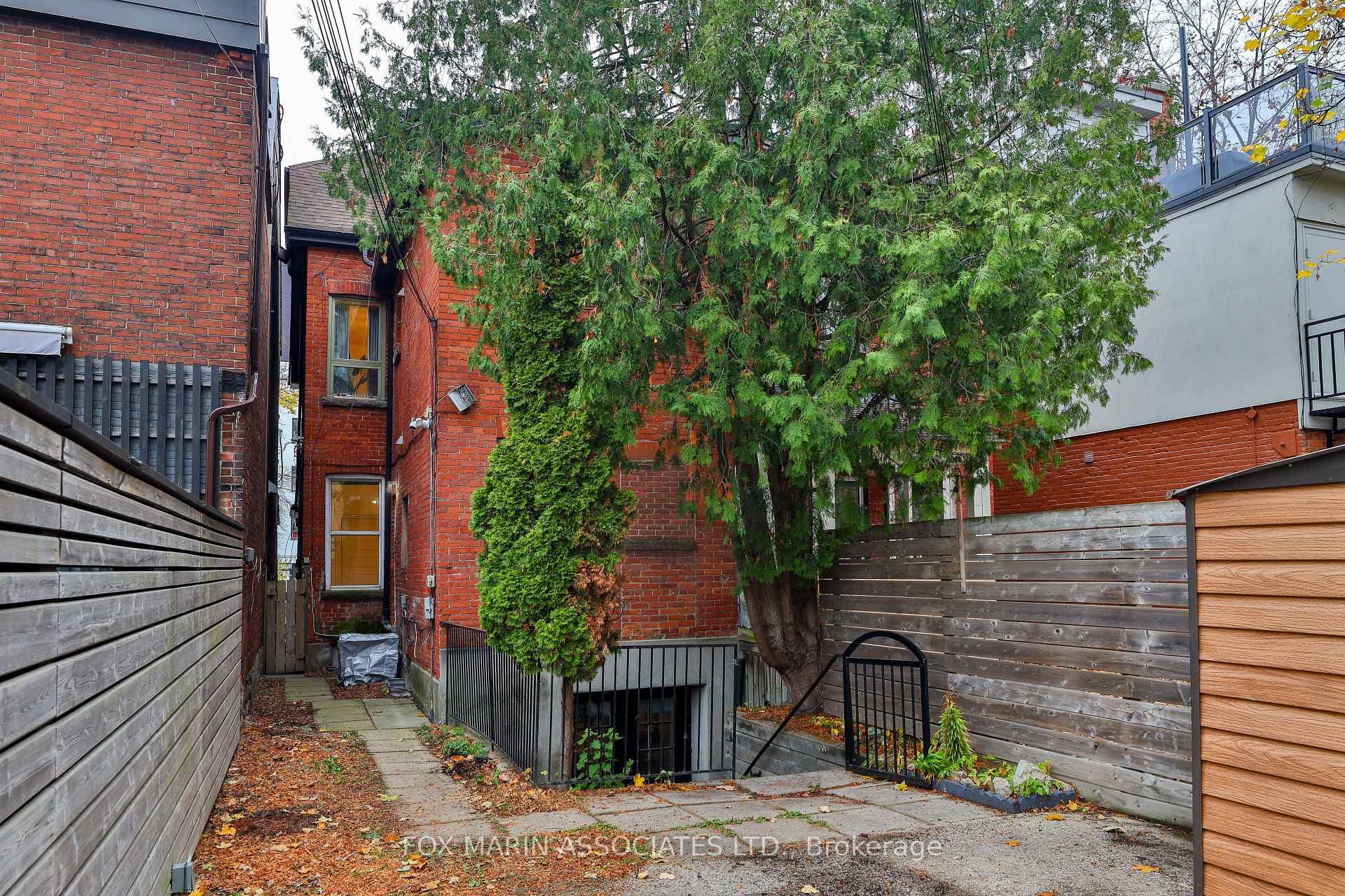 161 Dowling Avenue photo 40