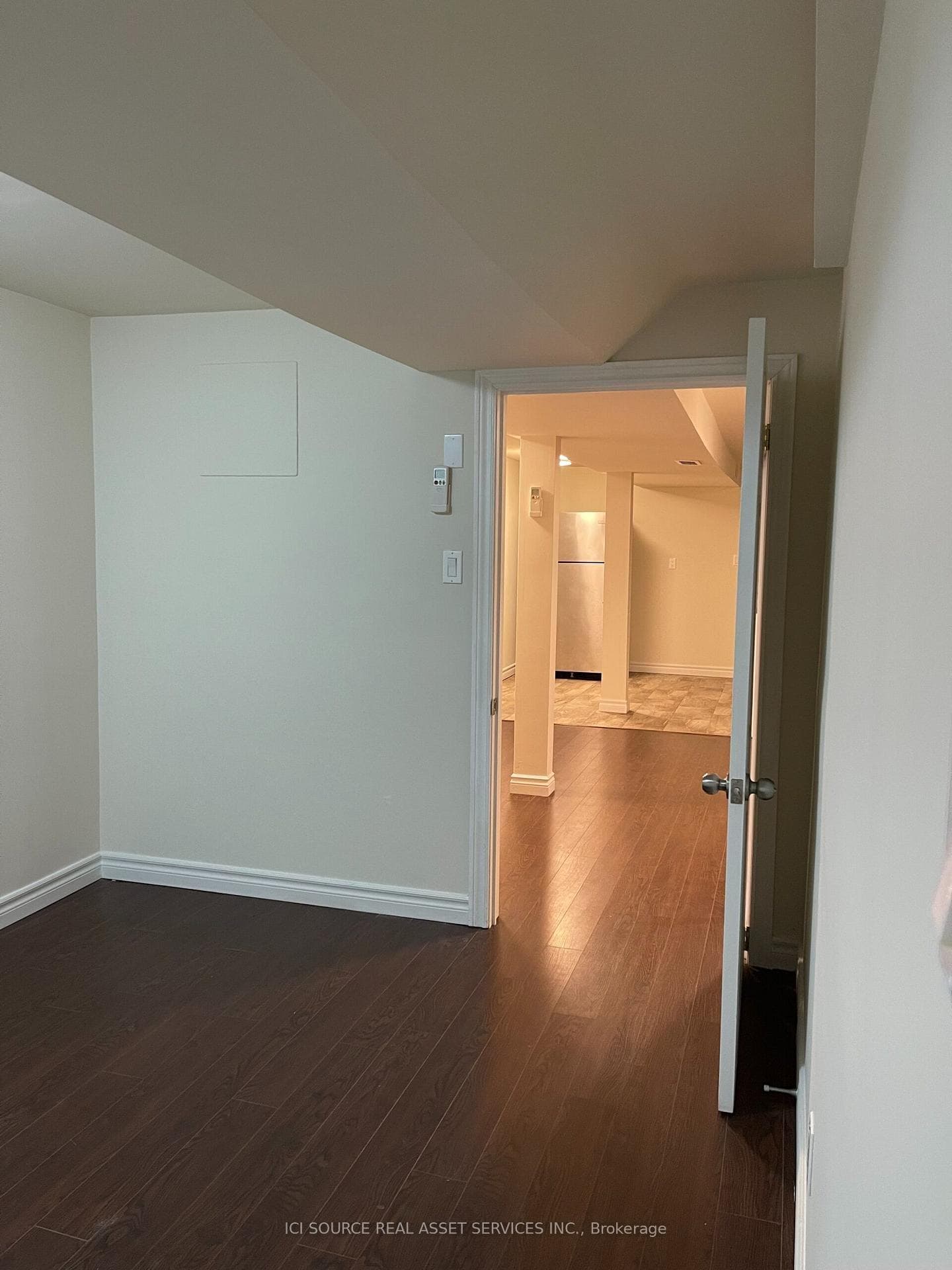 287 Palmerston Avenue Unit Lower photo 10