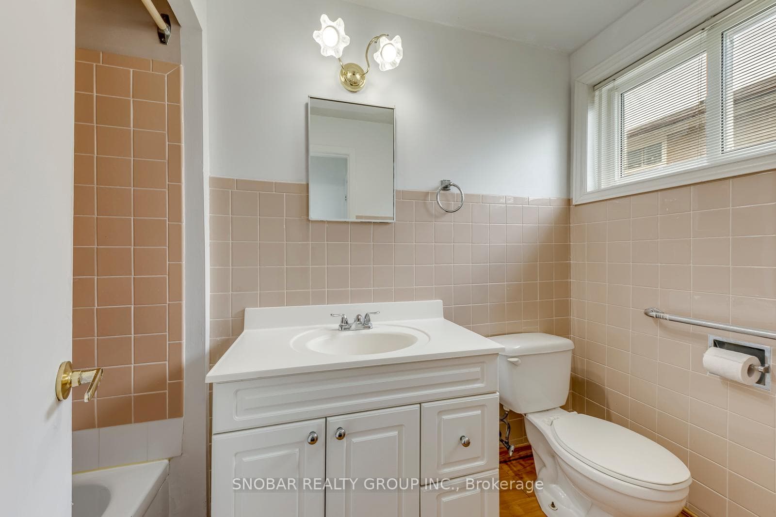 10 Bemberg Court photo 24