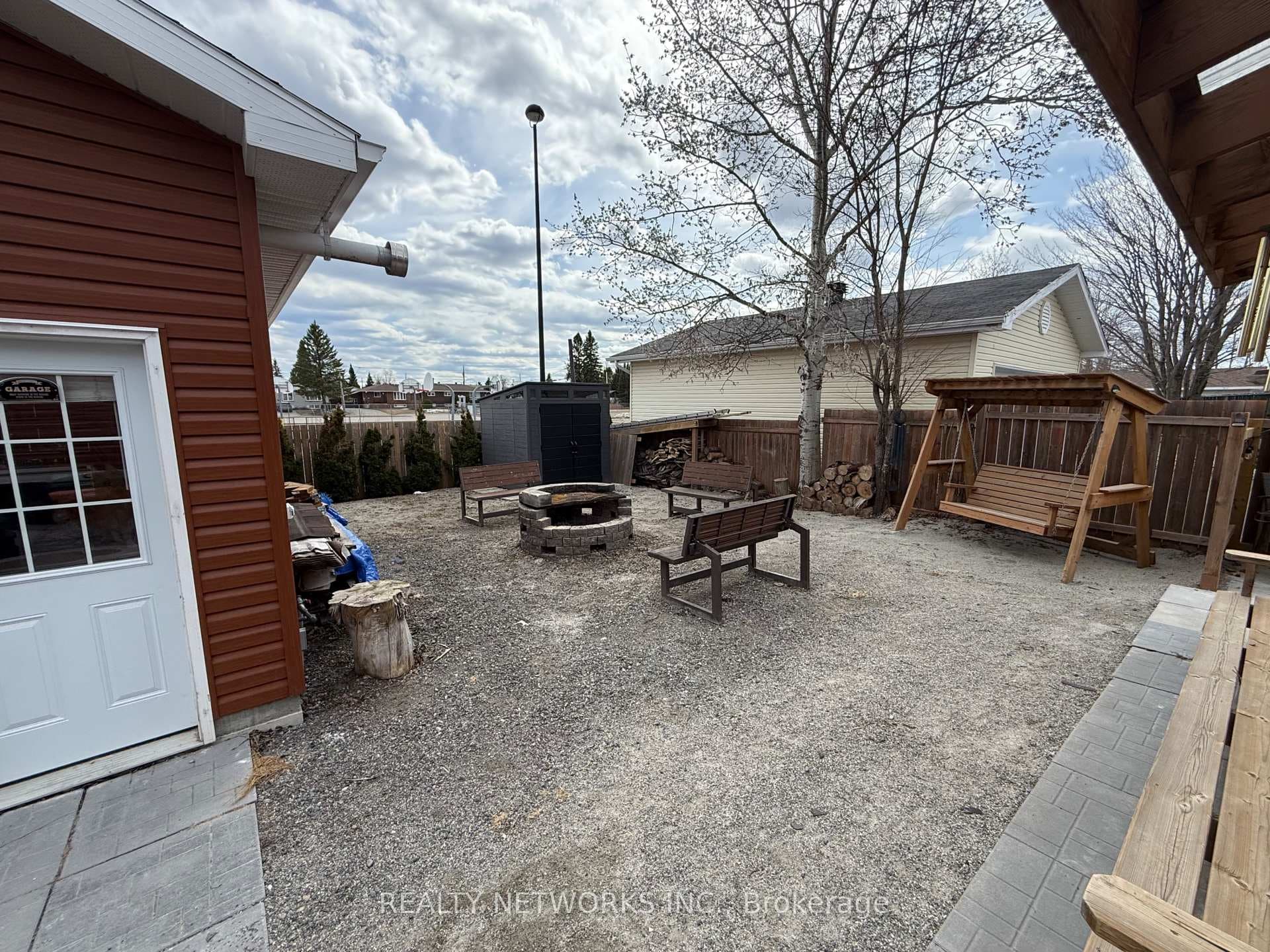 162 Timcor Crescent photo 22