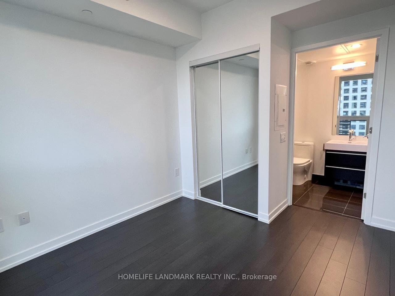 39 Roehampton Avenue Unit 2601 photo 18
