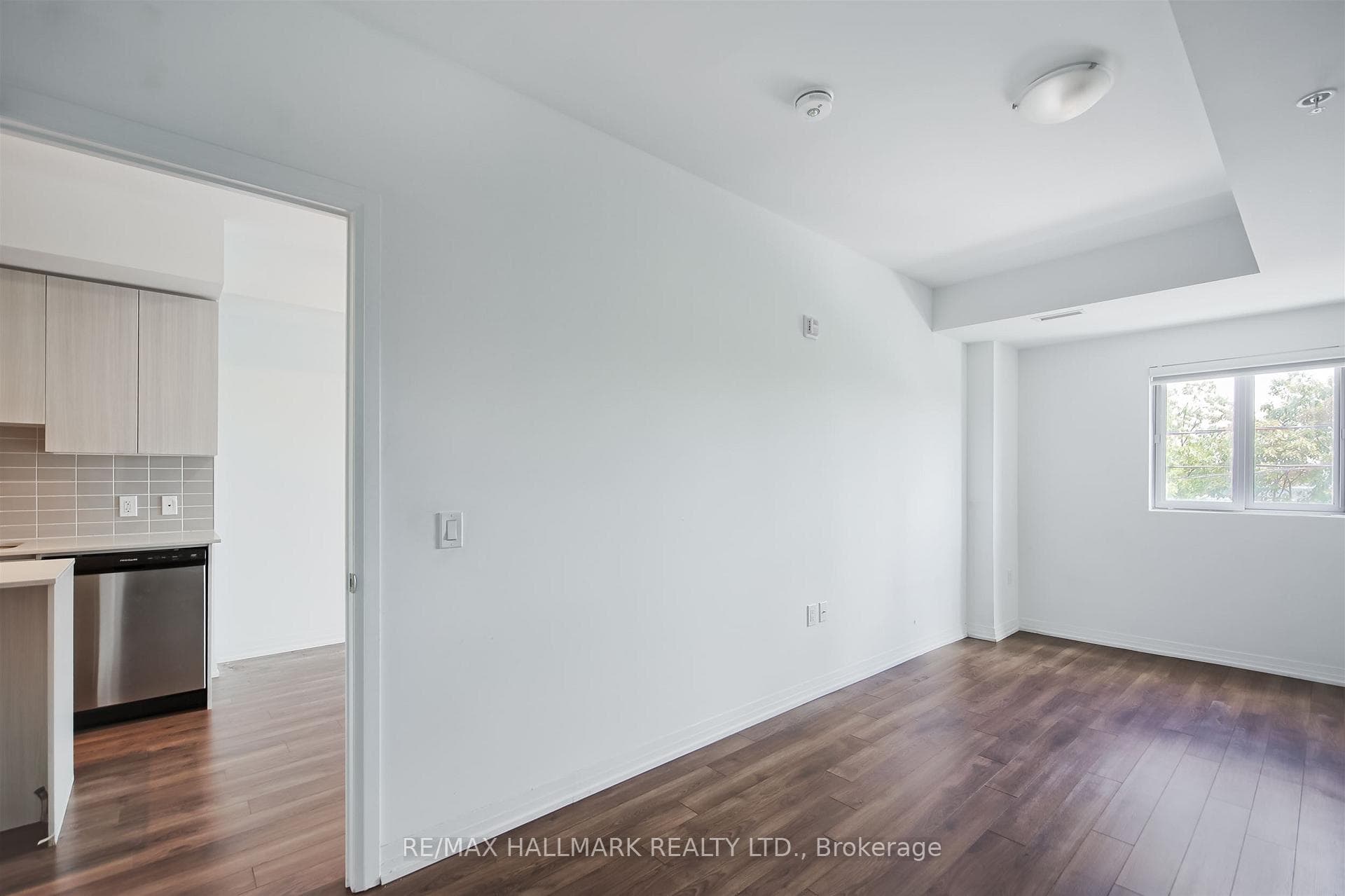 408 Browns Line Unit 208 photo 21