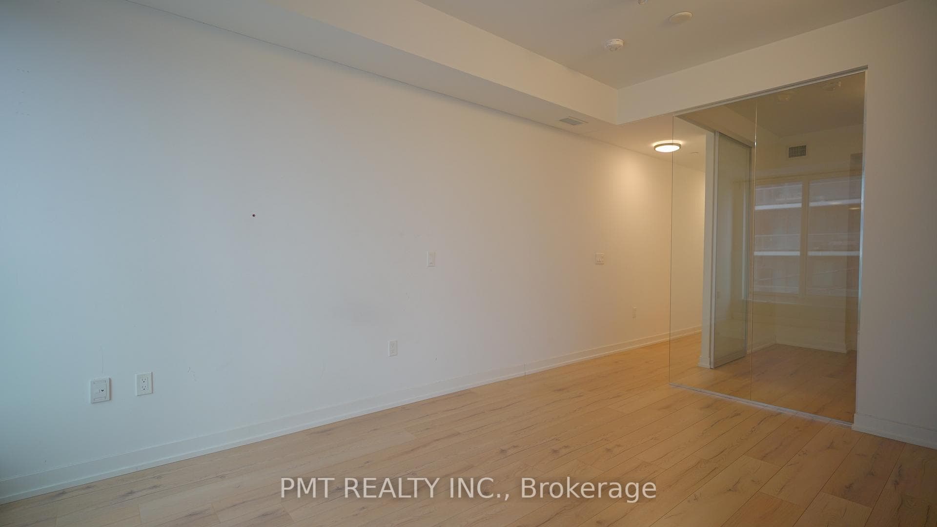 1195 The Queensway N/A Unit 209 photo 6