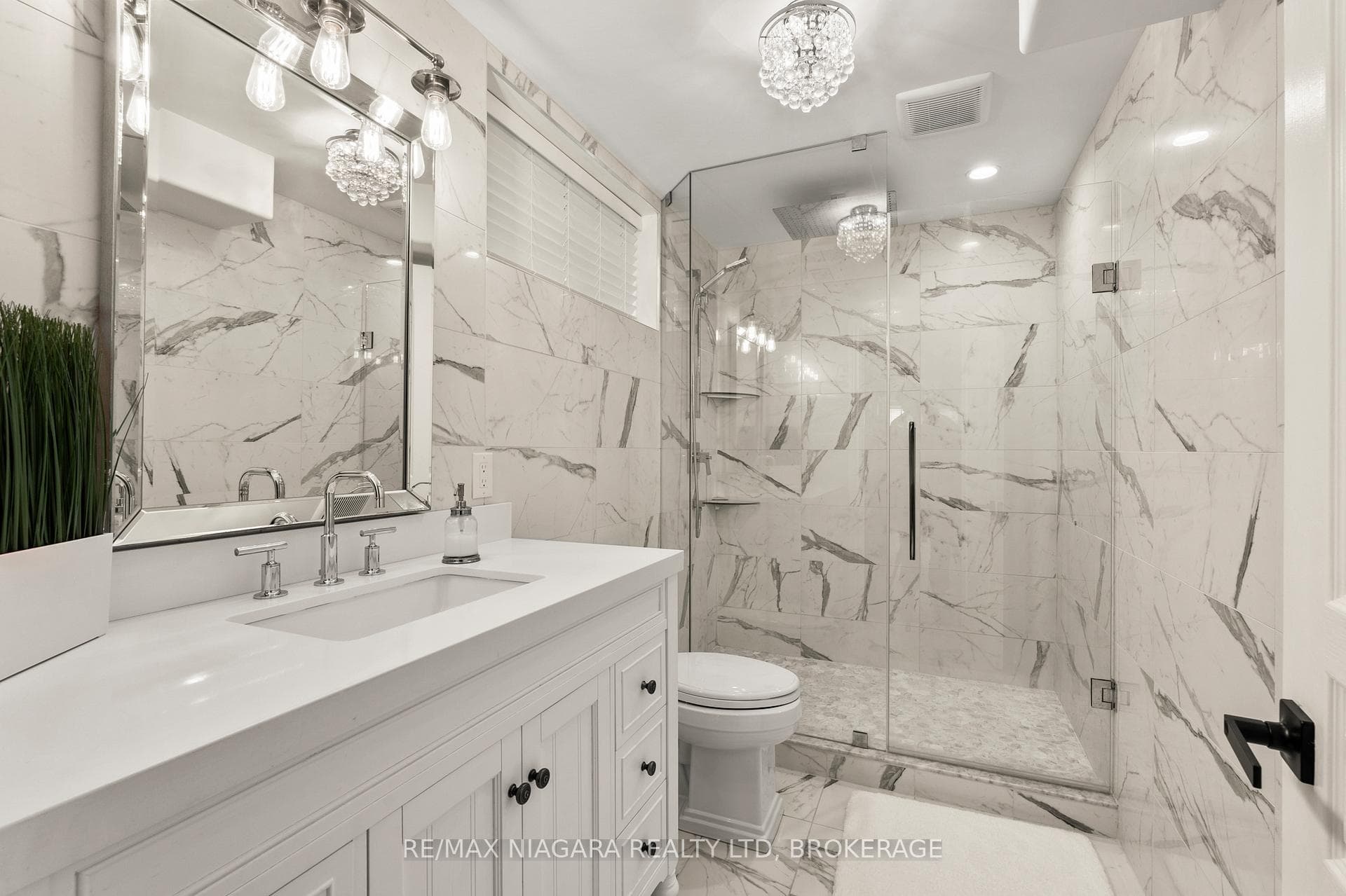 24 Red Haven Drive photo 32