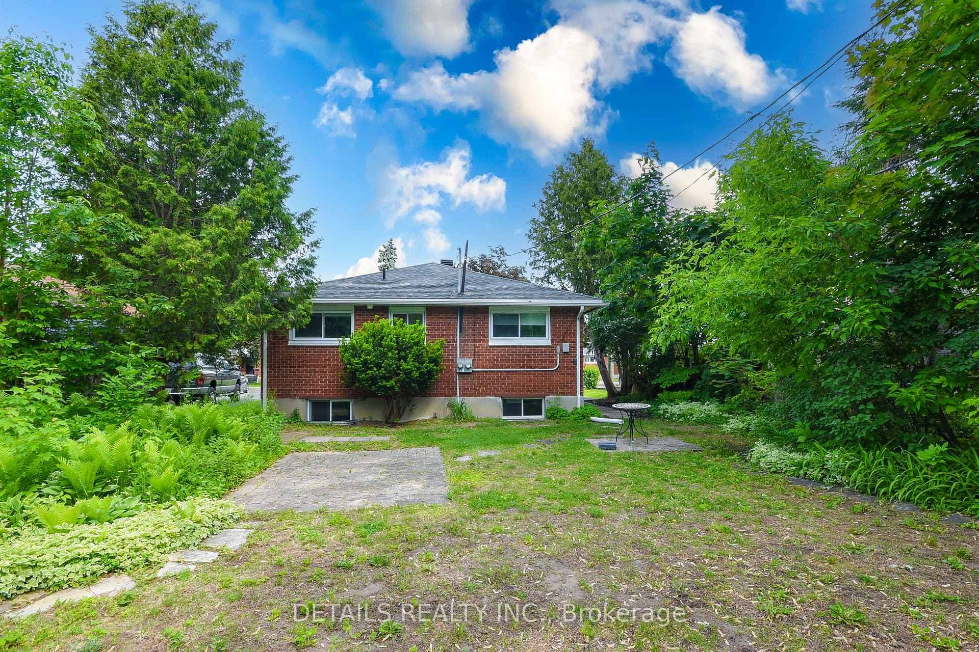 2364 Cheshire Road Unit Unit A and B photo 3