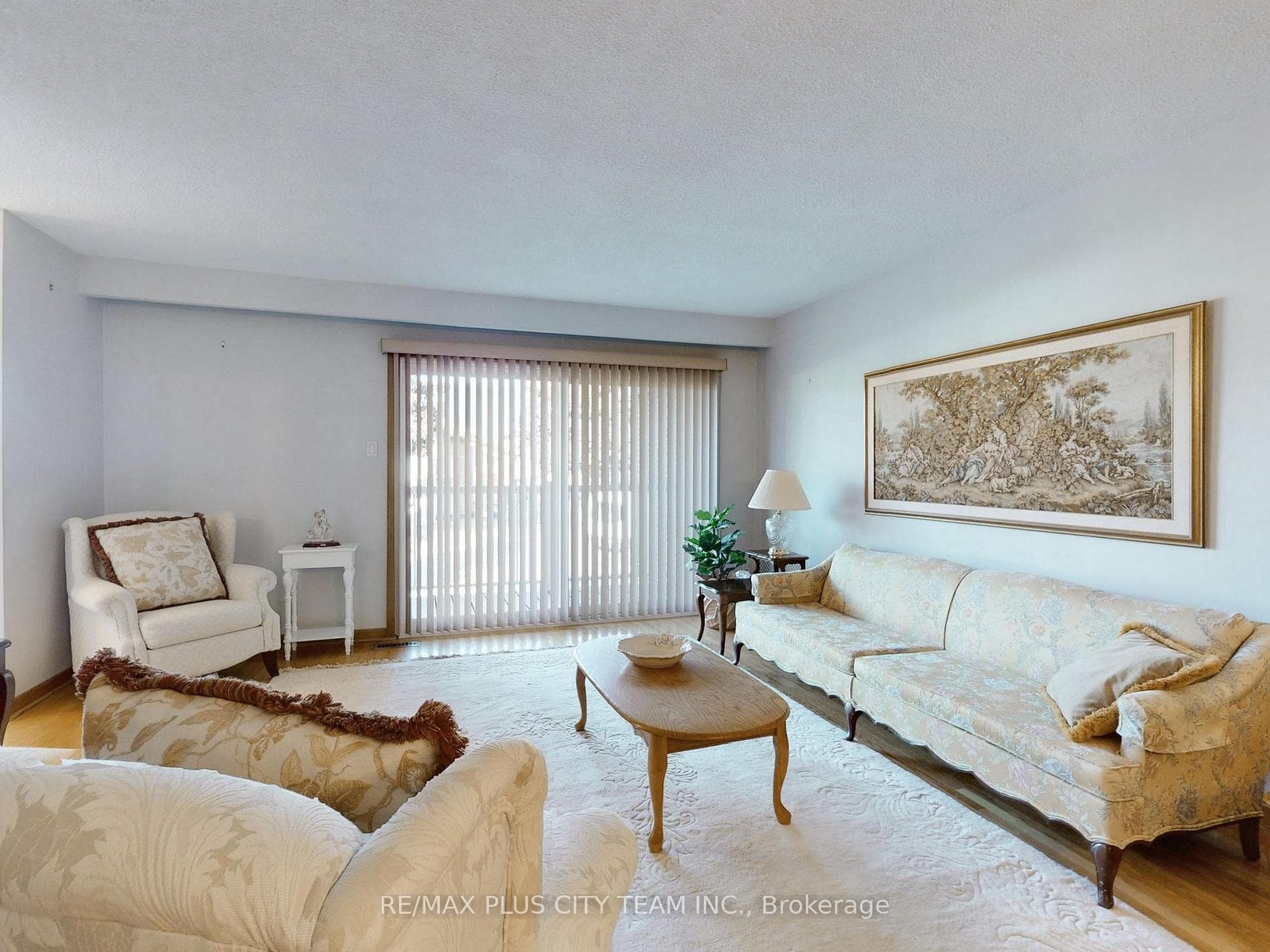 5 Snowhill Crescent photo 6