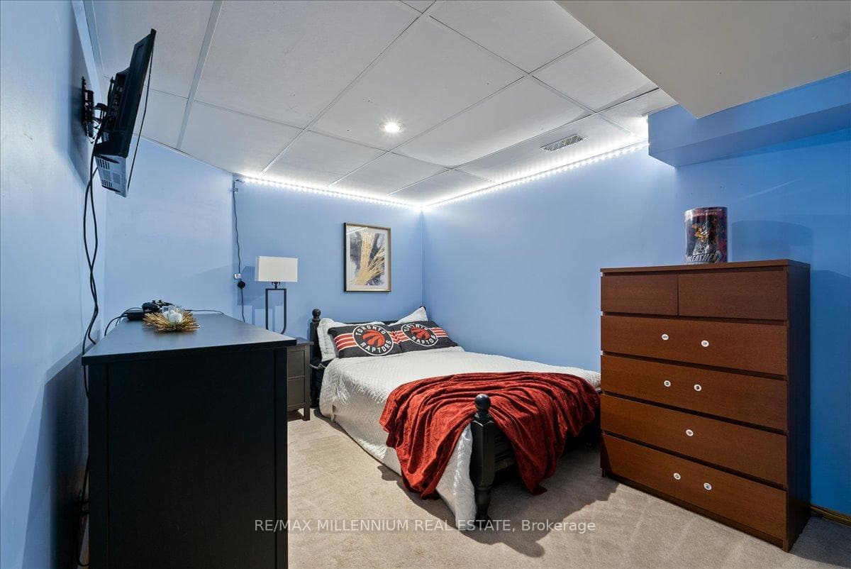 108 Humphrey Drive photo 36