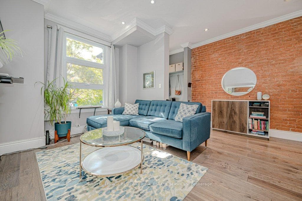 90 Peter Street photo 7