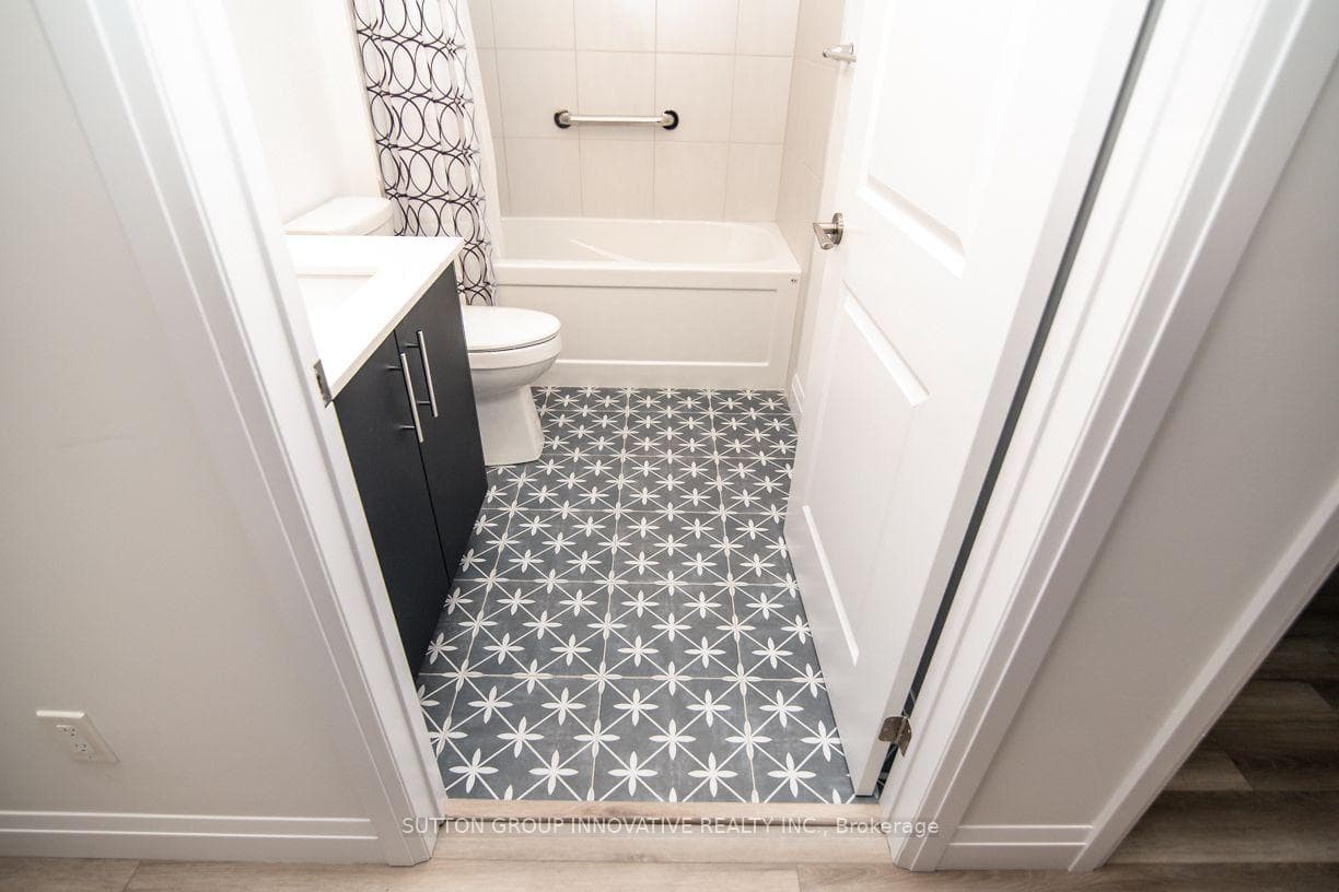 153 Wilson Street Unit 105 photo 36