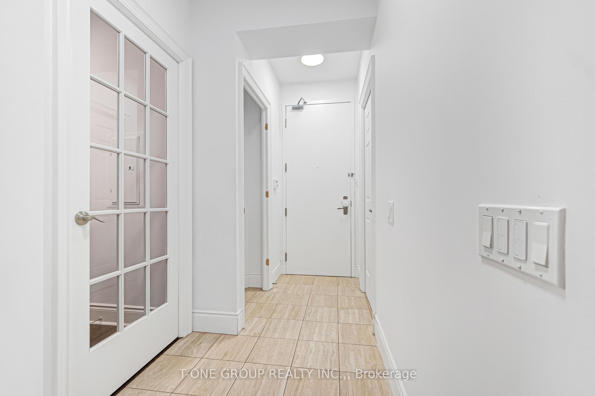 80 Harrison Garden Boulevard Unit 2828 photo 11