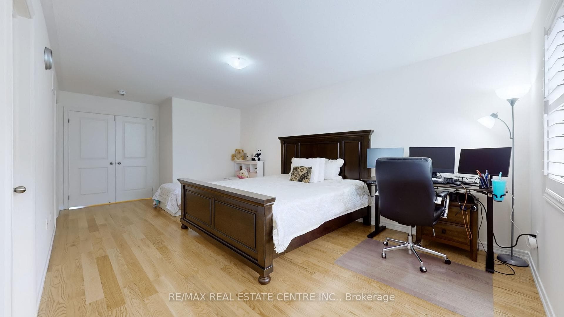 6 Kempsford Crescent photo 17