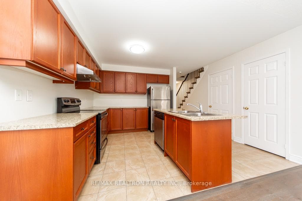 24 Skelton Crescent photo 10