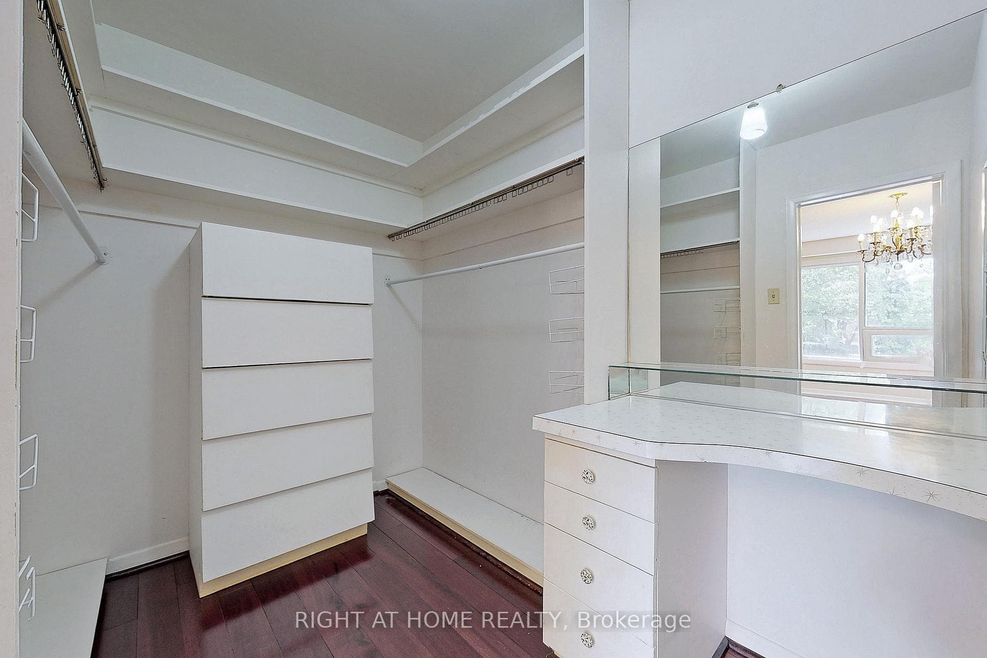 42 Denmark Crescent photo 10