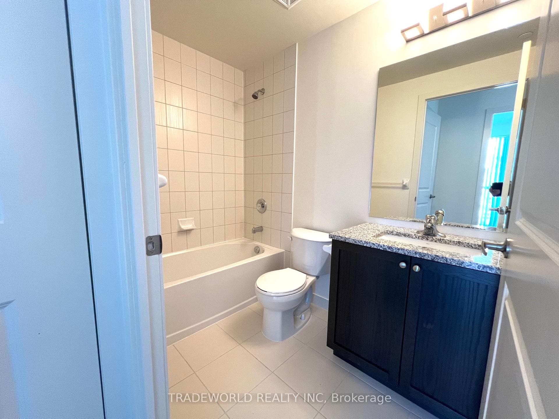 4955 Yonge Street Unit 2218 photo 5