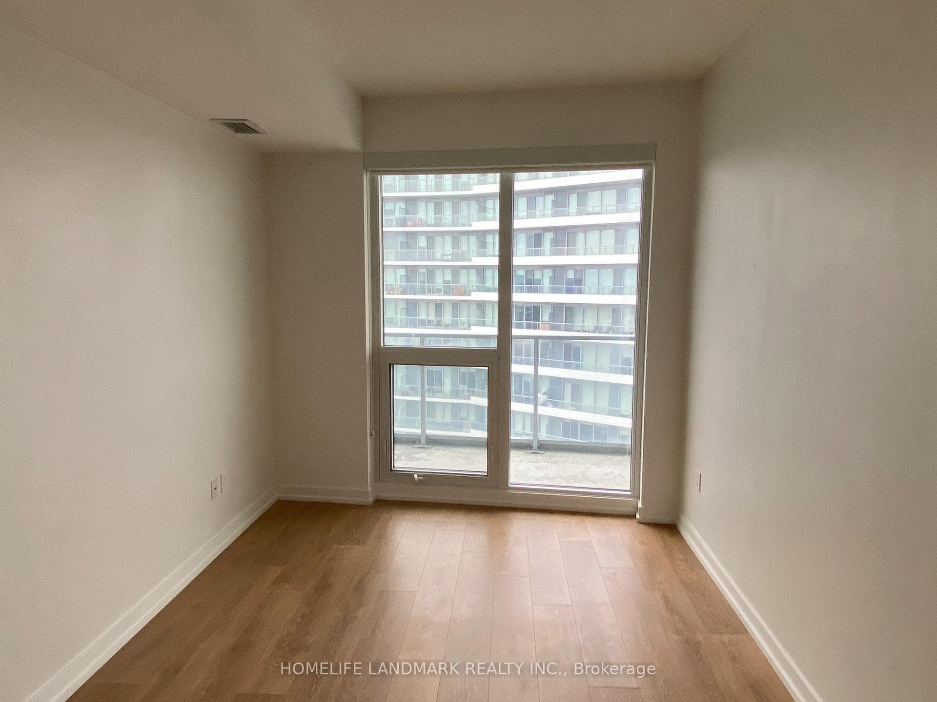 117 Mcmahon Drive Unit 3606 photo 10