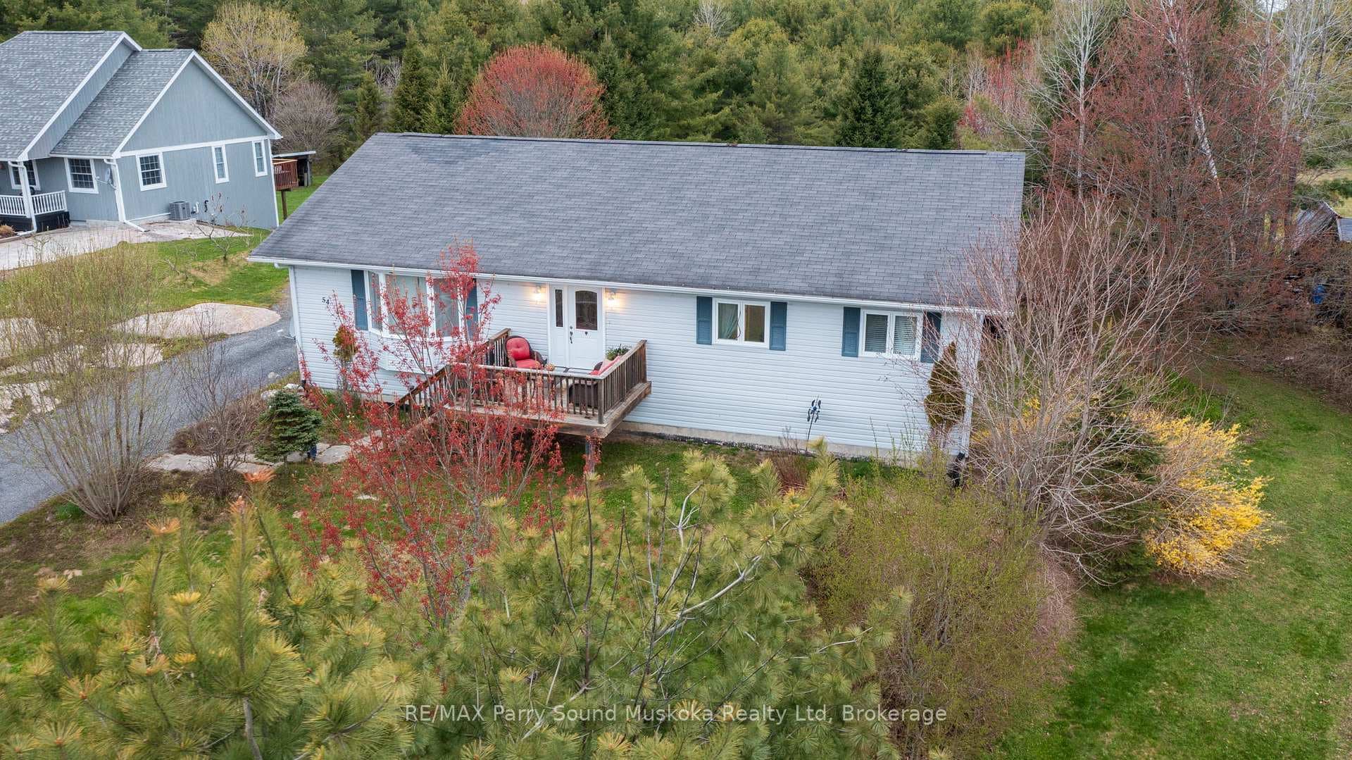 54 Pineridge Drive photo 35