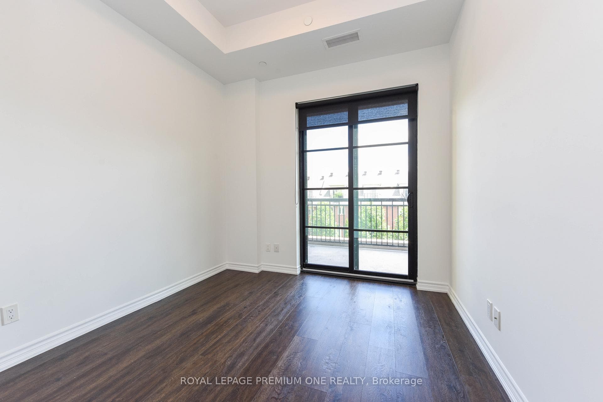 571 Prince Edward Drive Unit 303 photo 17