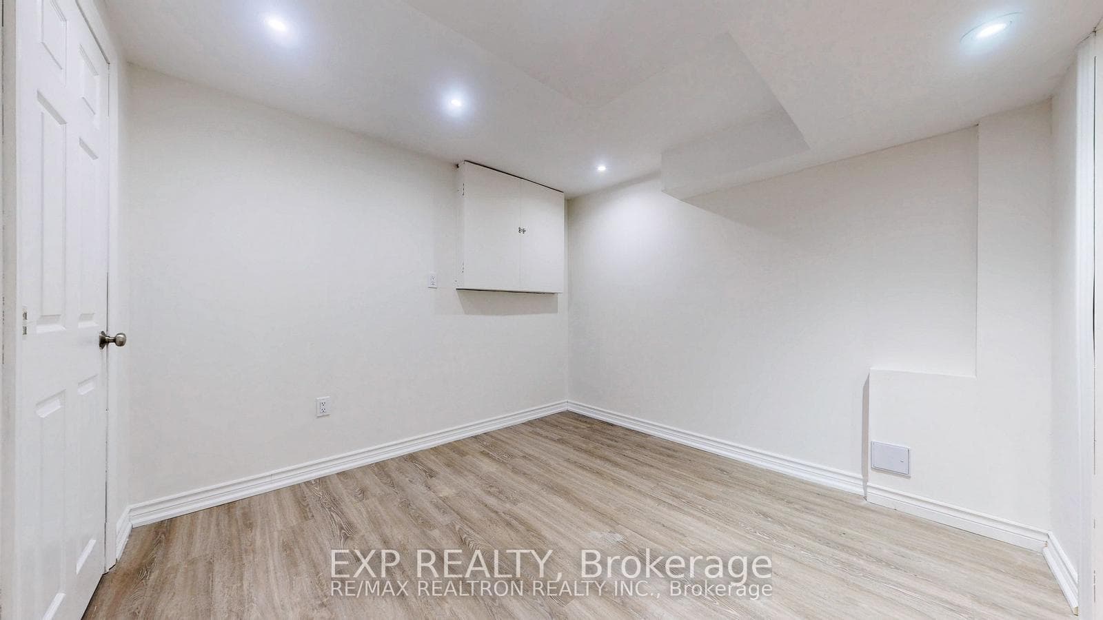 27 Ventris Drive Unit Bsmt photo 7