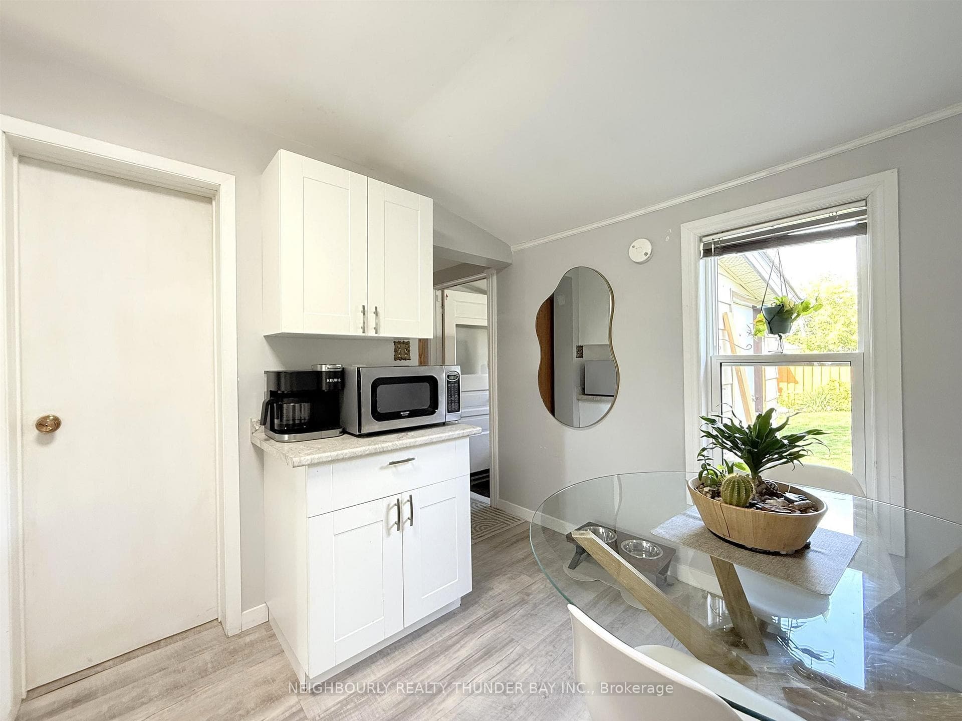 148 Machar Avenue photo 13