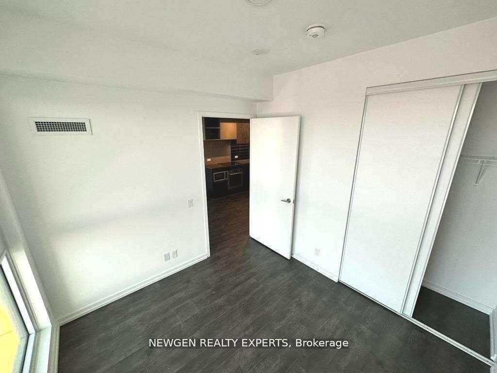 1000 Portage Parkway Unit 902 photo 10
