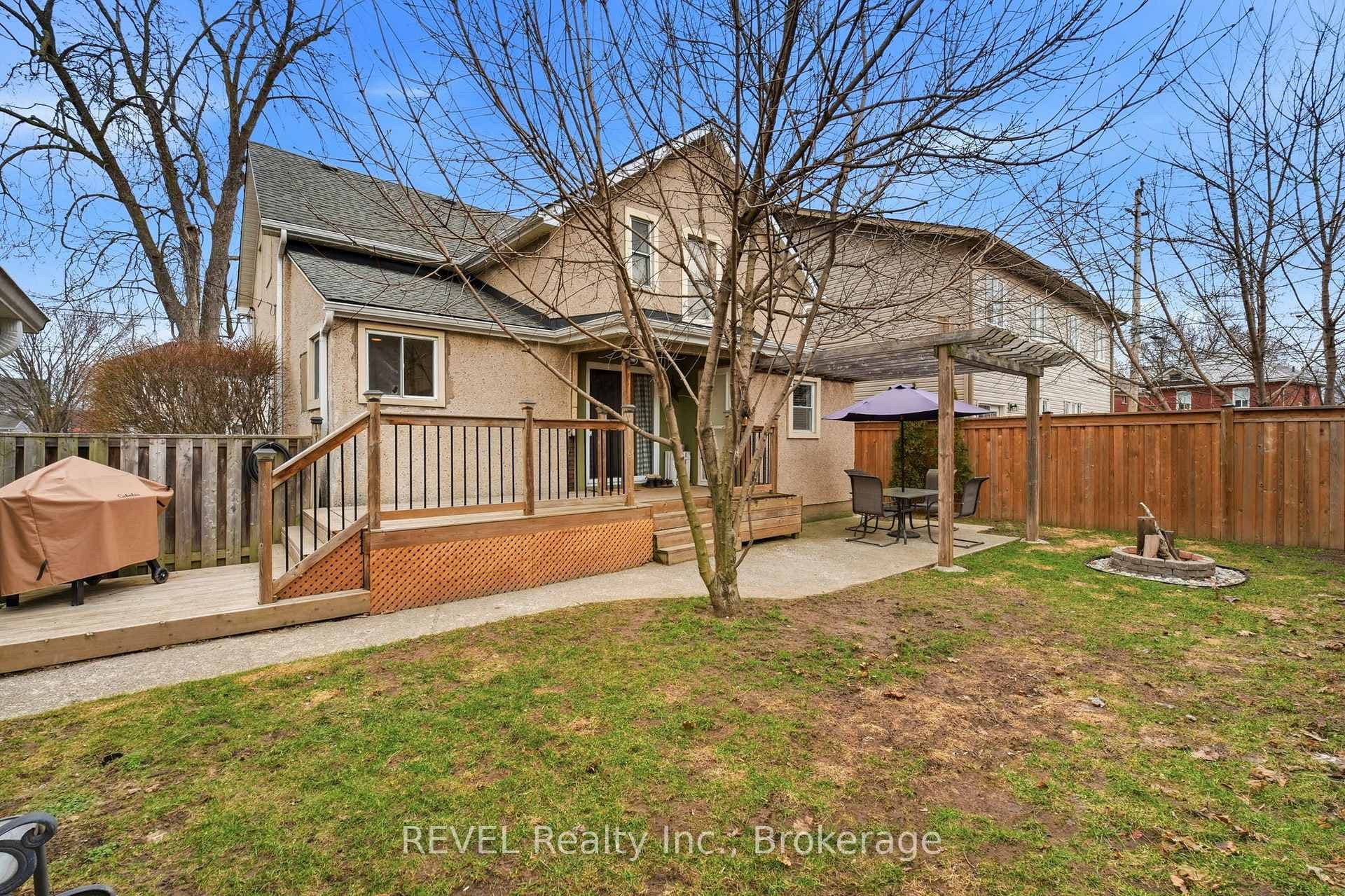 75 Grove Street photo 32