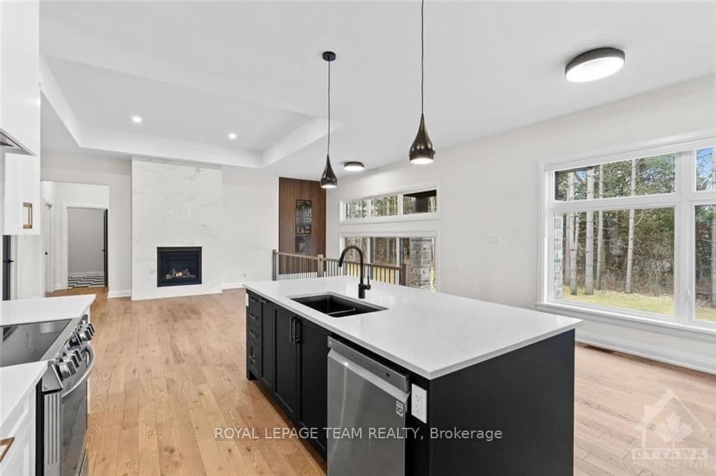 412 BUTLER FARM Road photo 9