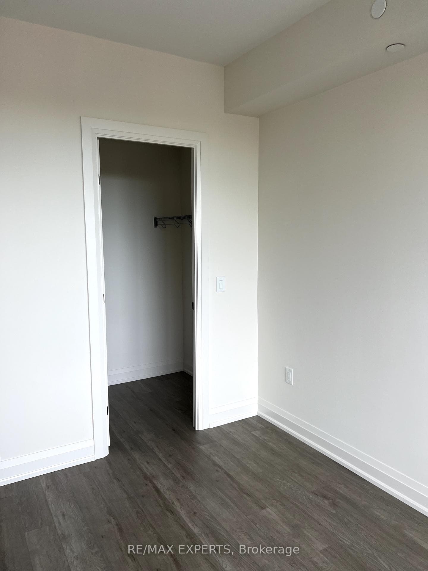 212 King William Street Unit 602 photo 7