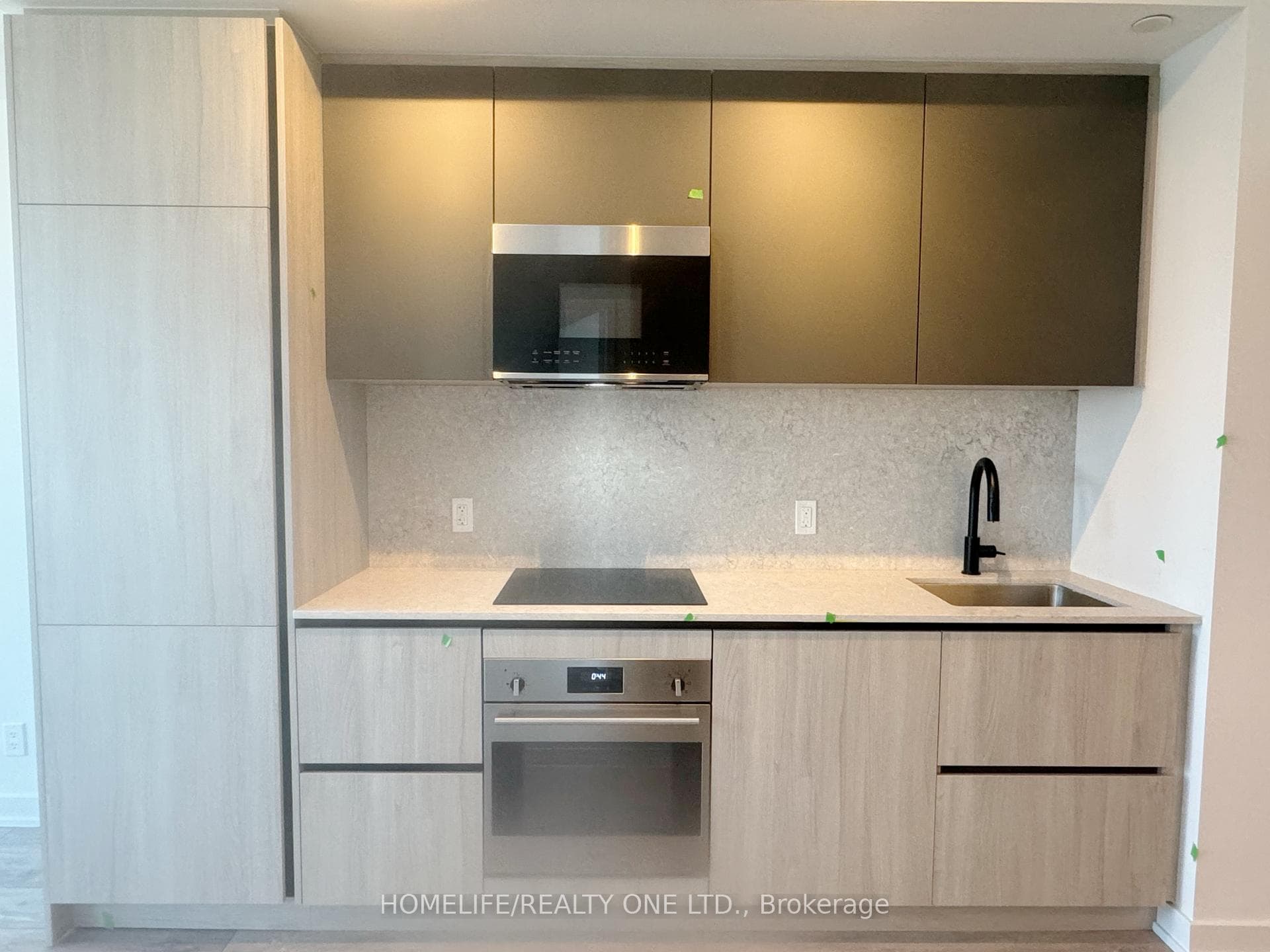 108 Peter Street Unit 4803 photo 1