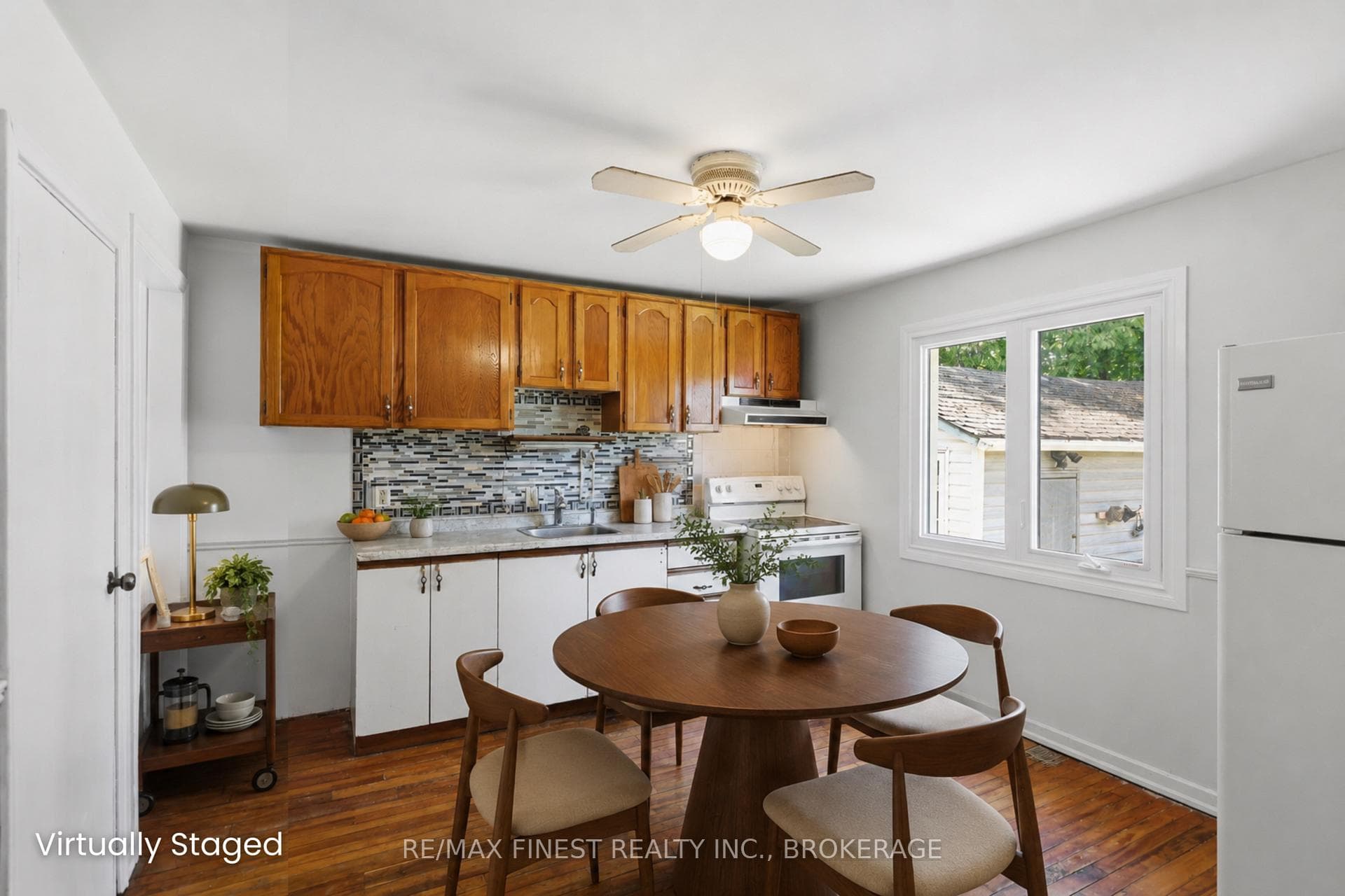 734 Portsmouth Avenue photo 7